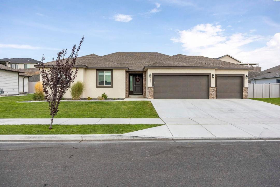6020 W 32nd Ct, Kennewick, Washington 99338