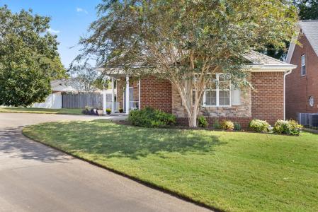 232 Camelot Way, Florence, Alabama 35633, États-Unis