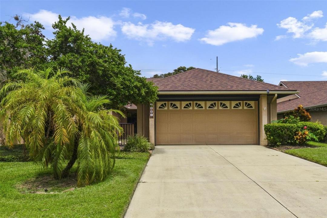 2021 Arbor Way, Mount Dora, Florida 32757