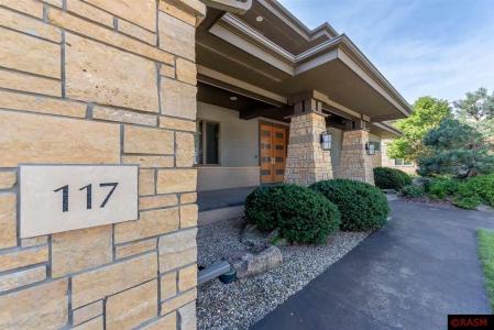 117 Sienna Circle, Mankato, Minnesota 56001, USA