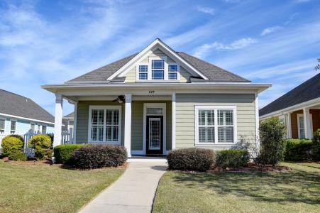 229 Torrington Blvd, Thomasville, Georgia 31757, USA