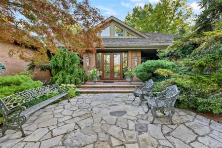 9 West Lane, Dearborn, Michigan 48124, Estados Unidos