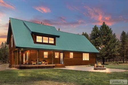 3804 Whispering Pine Drive, Island Park, Idaho 83429, USA
