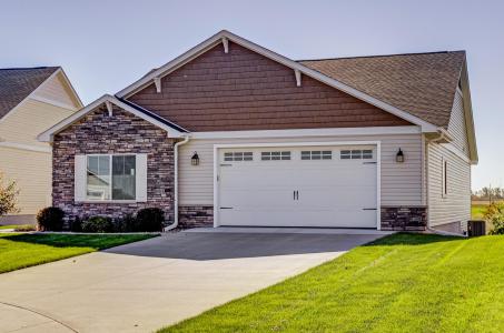 481 Bella Vista Court, Huxley, Iowa 50124, Stati Uniti