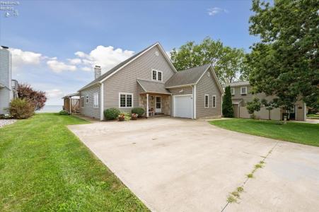 1722 Airline, Put-In-Bay-, Ohio 43456