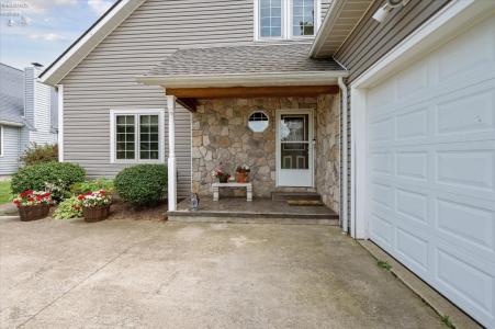 1722 Airline, Put-In-Bay-, Ohio 43456