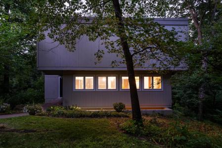 2201 Timberland Road, Ames, Iowa 50014