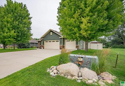 120 Rottunda Way, South Sioux City, Nebraska 68776
