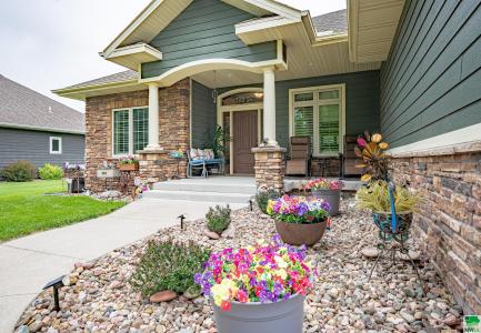 120 Rottunda Way, South Sioux City, Nebraska 68776