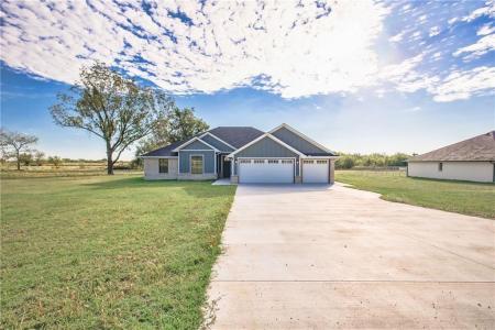 5557 Coker Road, Shawnee, Oklahoma 74804, USA