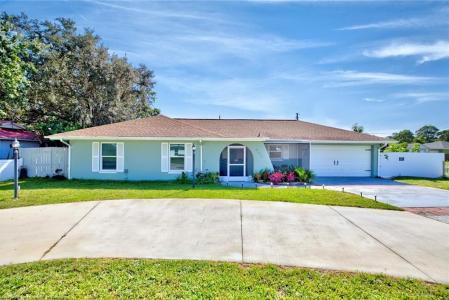 906 Corvette Avenue, Sebring, Floryda 33872, USA