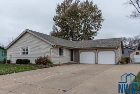 2407 Carlisle Rd, Sergeant Bluff, Iowa 51054, HOA KỲ