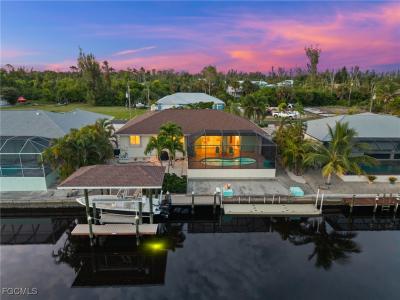 3527 Manatee Drive, St James City, Florida 33956, USA