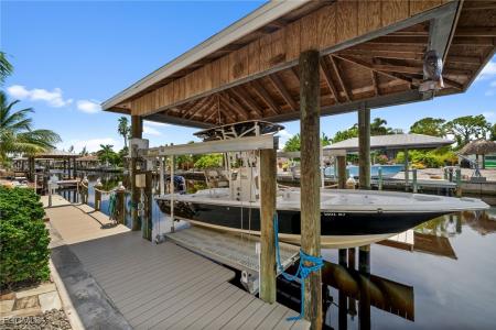 3527 Manatee Drive, St James City, Florida 33956