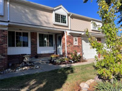 320 Hampton Ct , 33, South Lyon, Michigan 48178