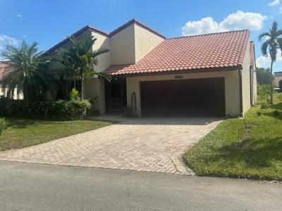 7009 Golf Pointe Circle, Tamarac, פלורידה 33321, ארצות הברית של אמריקה