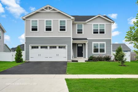 531 Larkspur Lane, Hampshire, Illinois 60140, USA