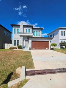 4421 W Richardson Avenue, Tampa, Florida 33616, USA