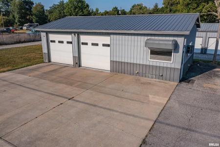 2801 & 2803 Veterans Memorial Drive, Mt Vernon, イリノイ 62864, アメリカ合衆国