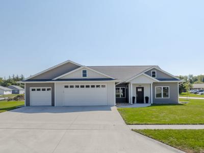 1400 Blake Dr, Clear Lake, アイオワ 50428, アメリカ合衆国