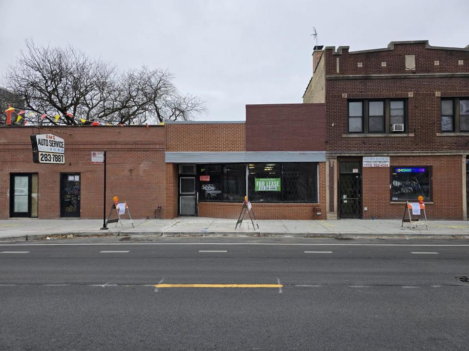 3078 N Milwaukee Avenue, Chicago, Illinois 60618