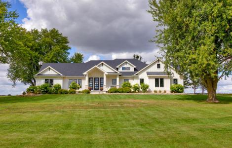 2057 340th Street, Madrid, Iowa 50156, USA