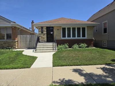 5151 N Meade Avenue, Chicago, 伊利诺斯州 60630, 美国