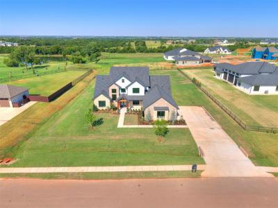 22645 Forester Lane, Edmond, Oklahoma 73025, USA