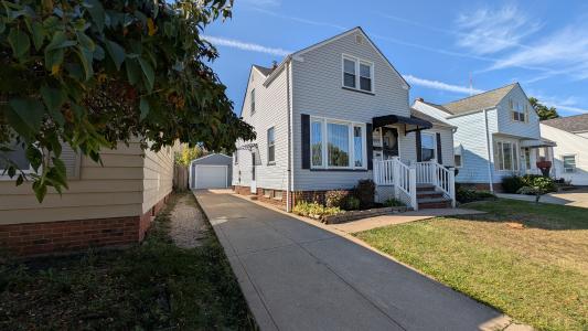 3807 Klusner Ave., Parma, Ohio 44134, HOA KỲ
