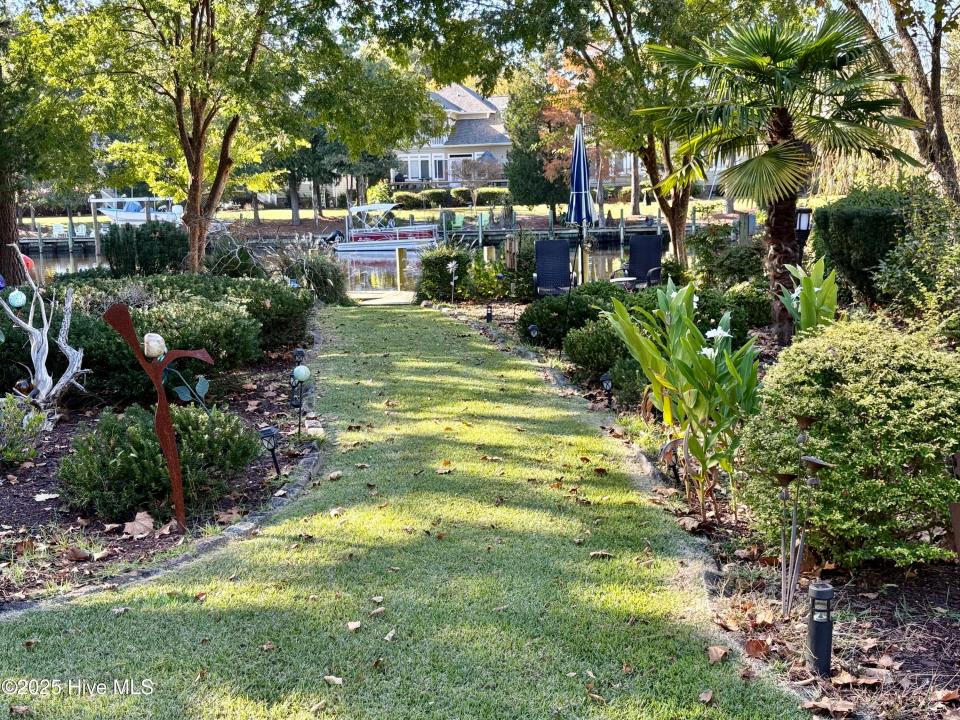 2113 Hidden Harbor Drive, New Bern, צפון קרוליינה 28562, ארצות הברית של אמריקה