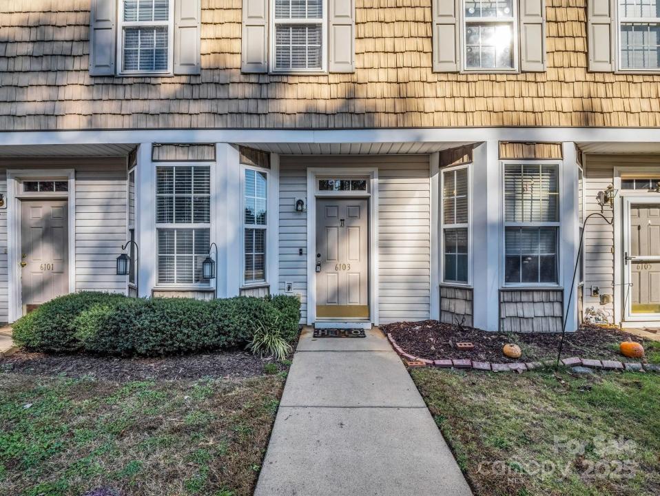 6103 Dane Drive, Dallas, Carolina Del Norte 28034, Estados Unidos