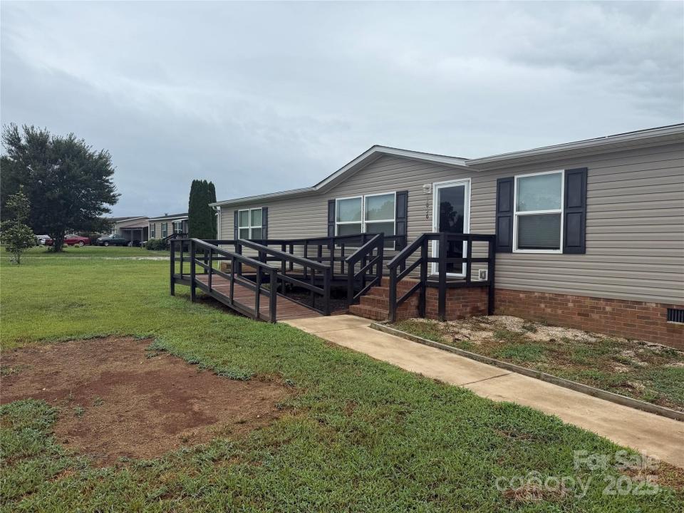 1056 Hard Scrabble Court, Cleveland, North Carolina 27013