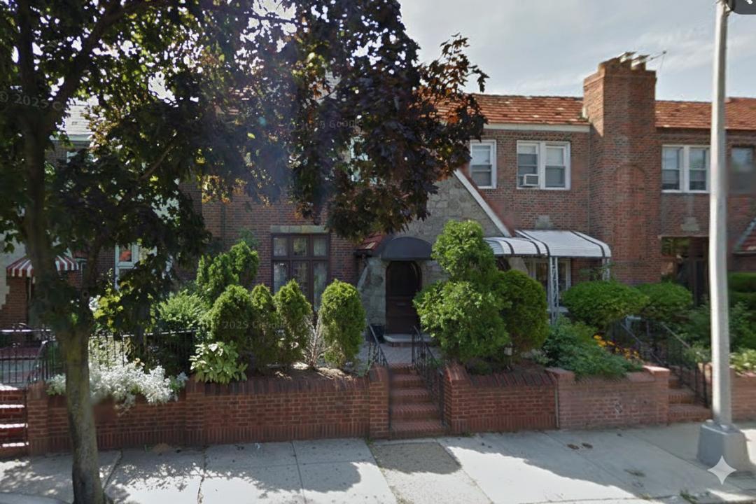 13062 225th St, Laurelton, New York 11413, USA