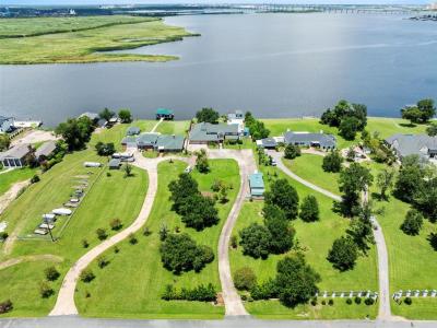 3840 Bluff Lane, Lake Charles, Louisiana 70605