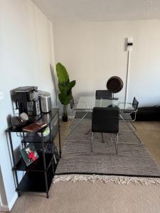 720 W Gordon Terrace , 17j, Chicago, Illinois 60613, Estados Unidos