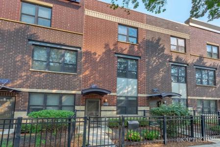 468 W Elm Street, Chicago, Illinois 60610