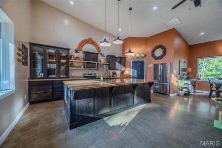 3 Pecan Trail, Tunas, Missouri 65764, USA