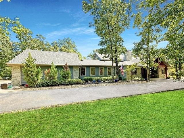 32624 S Pigeon Road, Park Hill, Oklahoma 74451