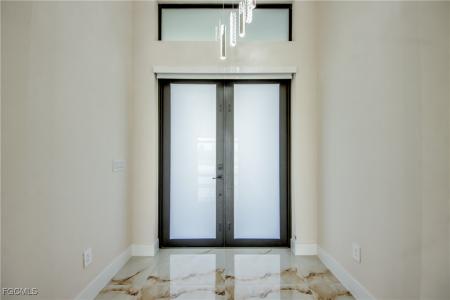 607 Sw 18th Court, Cape Coral, Florida 33991