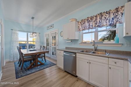 615 N New River Drive , D, Surf City, Carolina Del Norte 28445, Estados Unidos