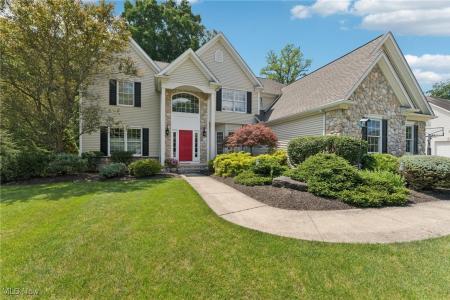 915 Cimarron Oval, Aurora, Ohio 44202