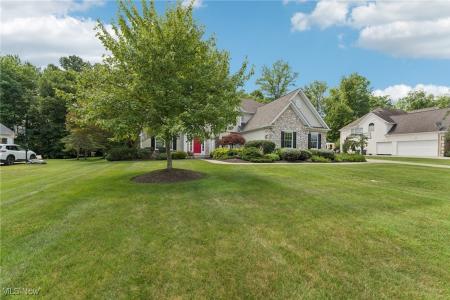 915 Cimarron Oval, Aurora, Ohio 44202