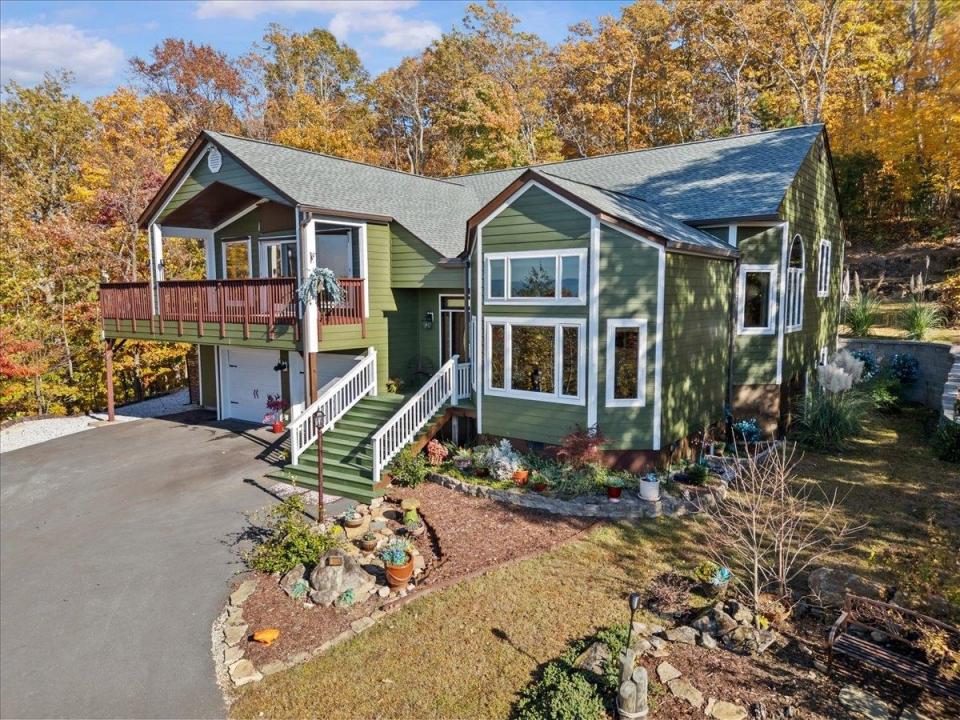 156 Overlook Drive, Pickens, South Carolina 29671