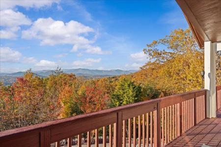 156 Overlook Drive, Pickens, South Carolina 29671