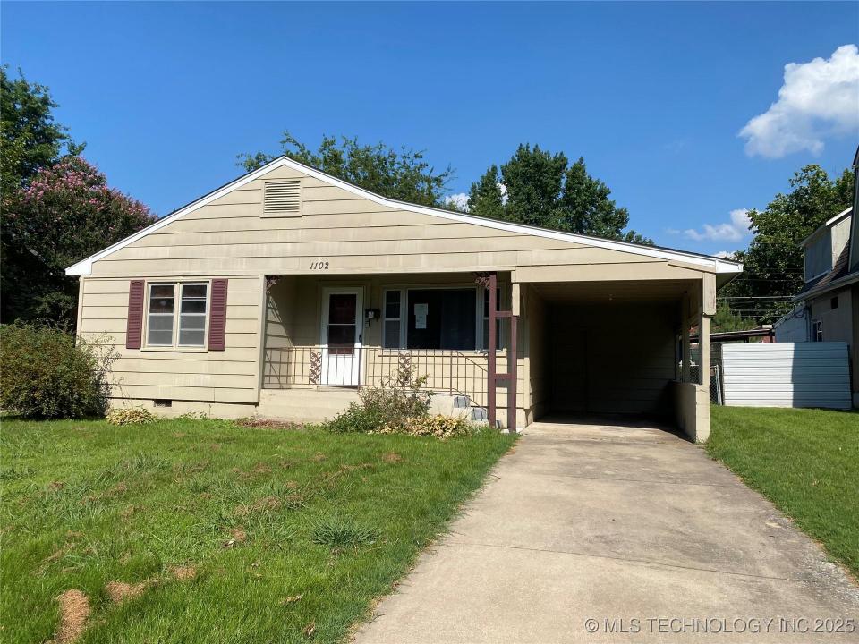 1102 Chestnut Street, Muskogee, Oklahoma 74403