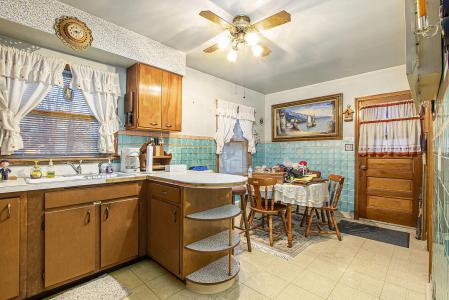 1027 Spruce Street, Hammond, Indiana 46324