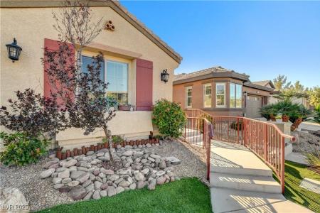 3637 Inverness Grove Avenue, North Las Vegas, 内华达州 89081, 美国