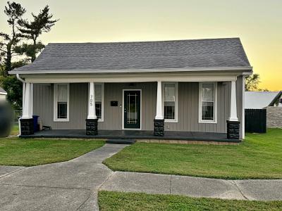 705 Sw 1st Street, Washington, Indiana 47501, USA