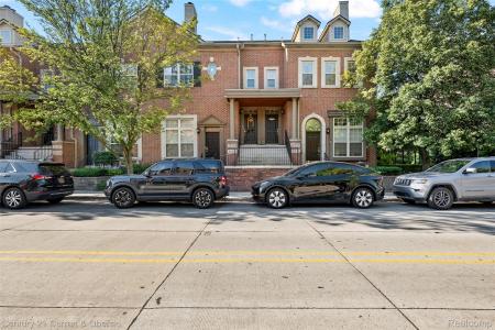 22157 W Village Drive, Dearborn, Michigan 48124, HOA KỲ