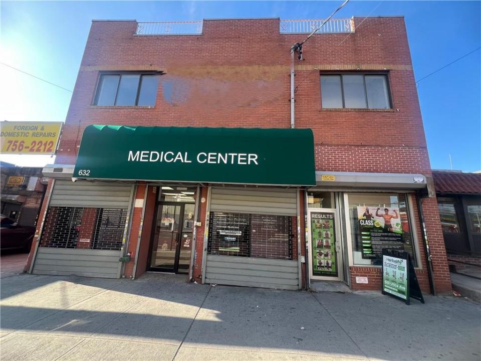 632 Utica Ave, Brooklyn, ニューヨーク 11203, アメリカ合衆国